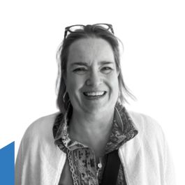 Christine Petersen, Savanta