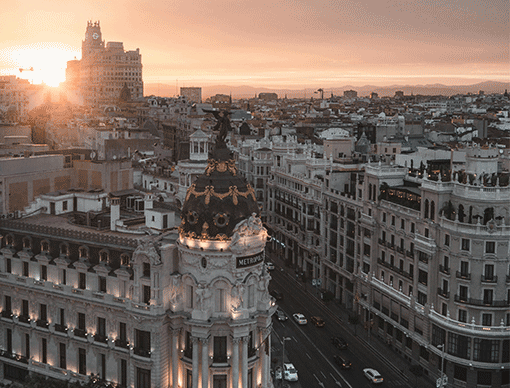 Spanish travelers: Hotel stays flat, short-term rentals up 41% YOY