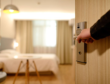 Independent Hotels Second Edition: Marketing, Distribution And Technology Strategies For Non-Branded Properties Independent Hotels Second Edition: Marketing, Distribution And Technology Strategies For Non-Branded Properties
